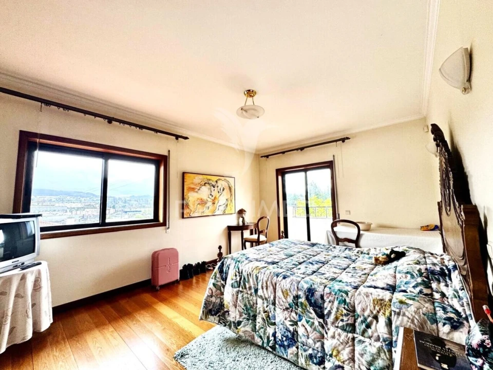 Moradia T3 para Venda em Creixomil Foto 21