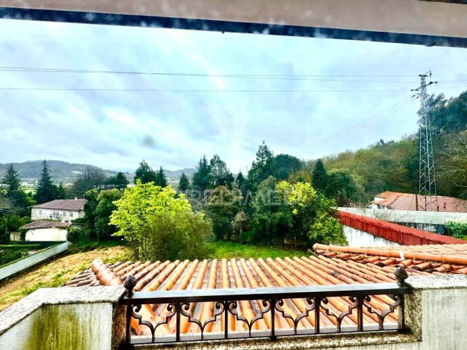 Moradia T3 para Venda em Creixomil Foto 6