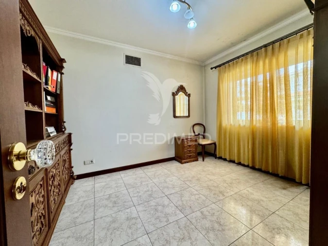 Moradia T3 para Venda em Creixomil Foto 30