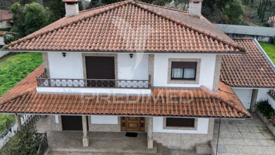 Moradia T3 para Venda em Creixomil