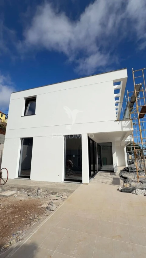 Moradia T3 para Venda em Funchal (Santa Maria Maior)