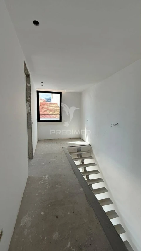 Moradia T3 para Venda em Funchal (Santa Maria Maior)