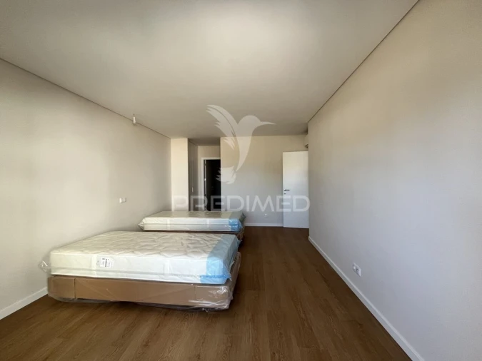 Apartamento T3 para Venda em Olhão Foto 17