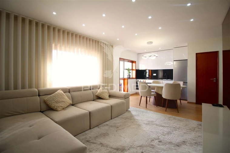 Apartamento T2 para Venda em Ermesinde Foto 3