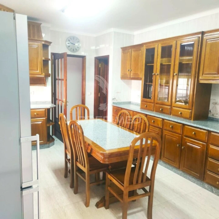 Moradia T4 para Venda em Fafe Foto 10