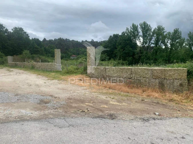 Terreno para Venda em Vinhos Foto 4