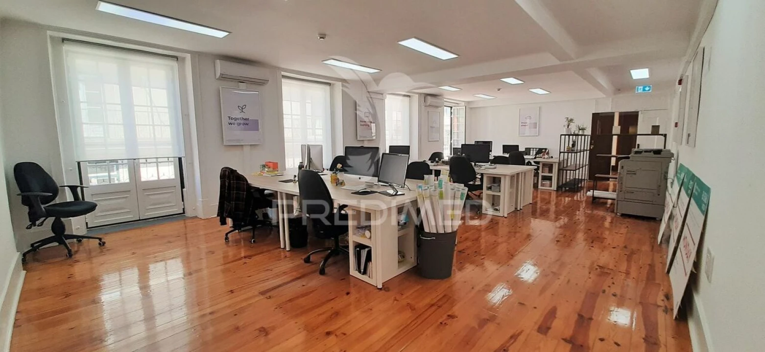 Escritório para Arrendamento em Santa Maria Maior Foto 4