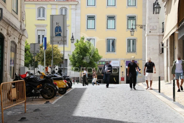 Escritório para Arrendamento em Santa Maria Maior Foto 20