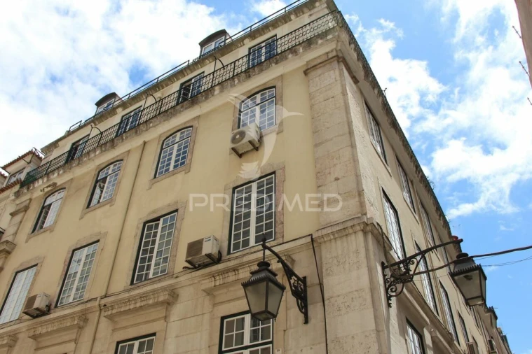 Escritório para Arrendamento em Santa Maria Maior Foto 19