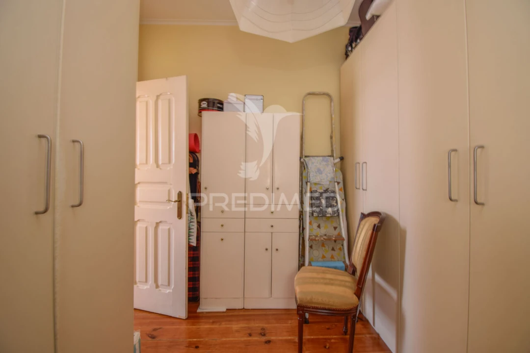 Apartamento T5 para Venda em Avenidas Novas Foto 22
