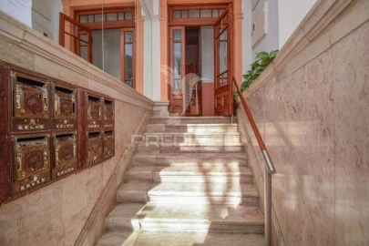 Apartamento T5 para Venda em Avenidas Novas
