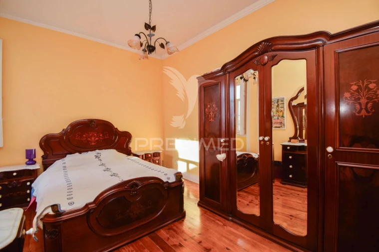 Apartamento T5 para Venda em Avenidas Novas Foto 6