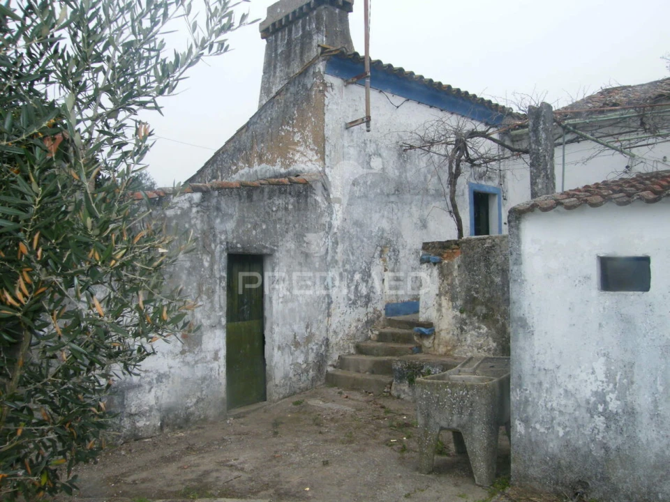 Moradia T2 para Venda em Fortios Foto 7