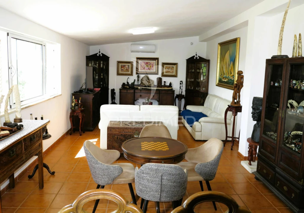 Moradia T6 para Venda em Mexilhoeira Grande Foto 14