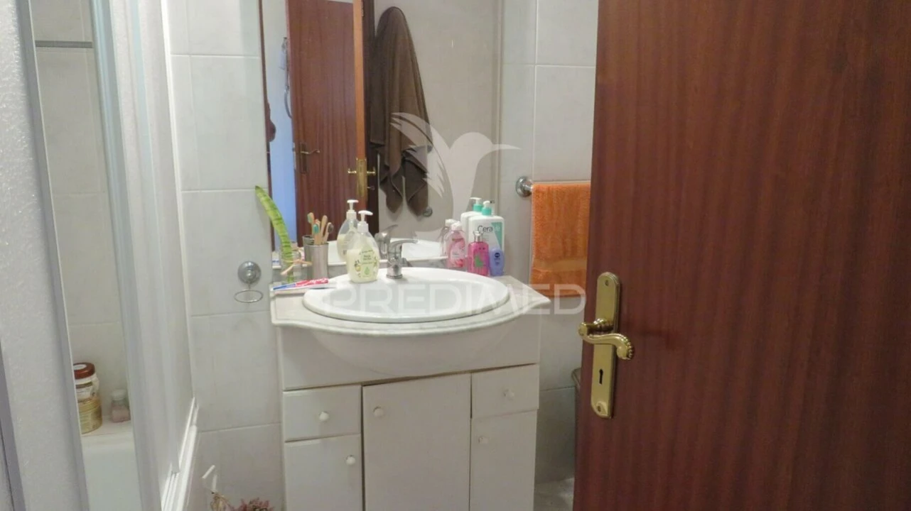 Apartamento T3 para Venda em São Martinho Foto 14