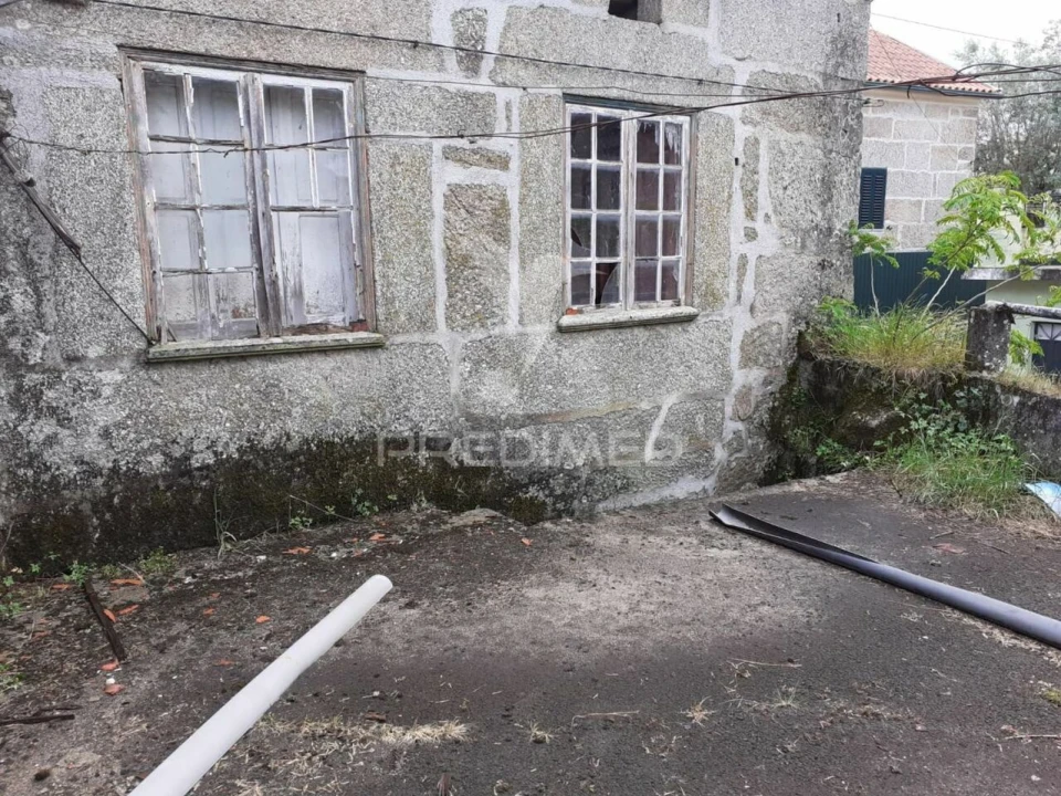 Moradia T4 para Venda em Cativelos Foto 4