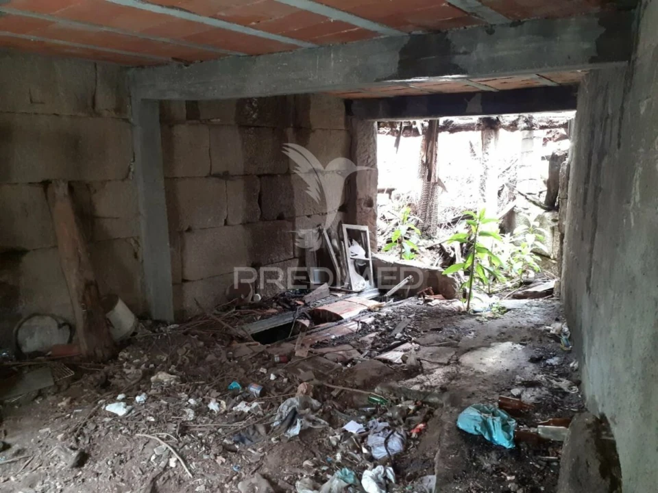 Moradia T4 para Venda em Cativelos Foto 9