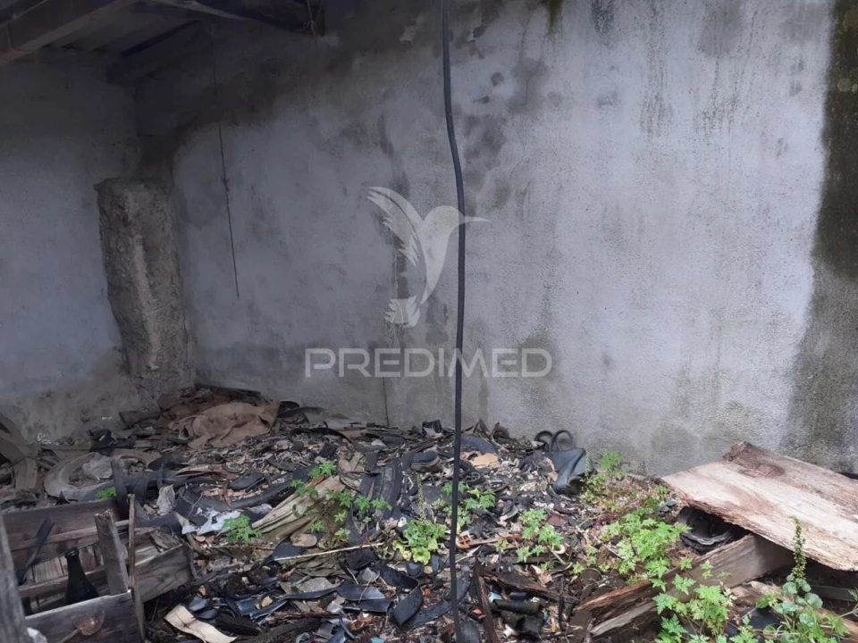 Moradia T4 para Venda em Cativelos Foto 8