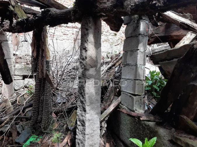 Moradia T4 para Venda em Cativelos Foto 13