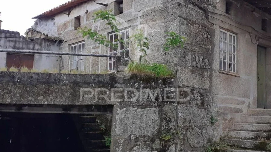 Moradia T4 para Venda em Cativelos