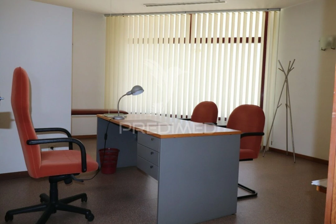 Loja para Venda em Mesão Frio Foto 12