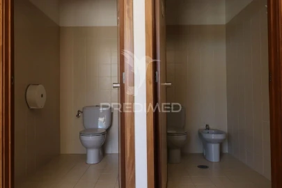 Loja para Venda em Mesão Frio