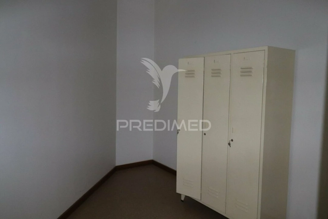 Loja para Venda em Mesão Frio Foto 18