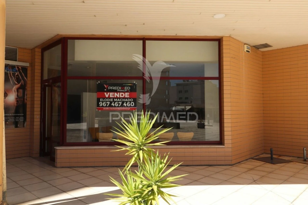 Loja para Venda em Mesão Frio Foto 1