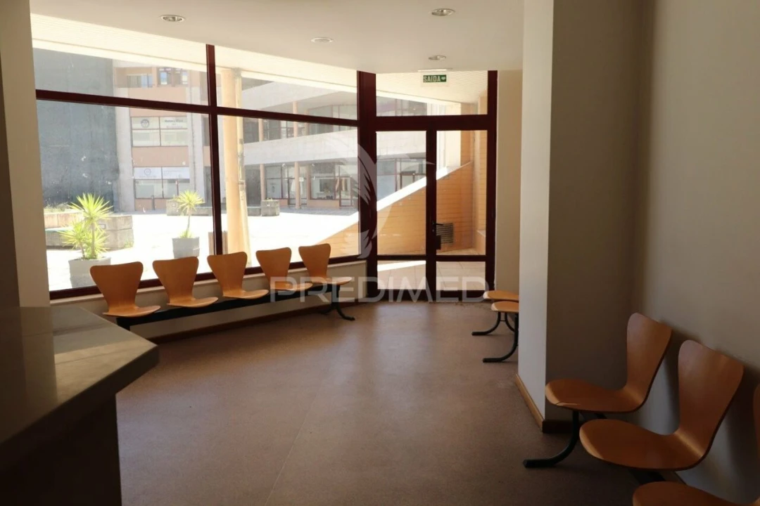 Loja para Venda em Mesão Frio Foto 9