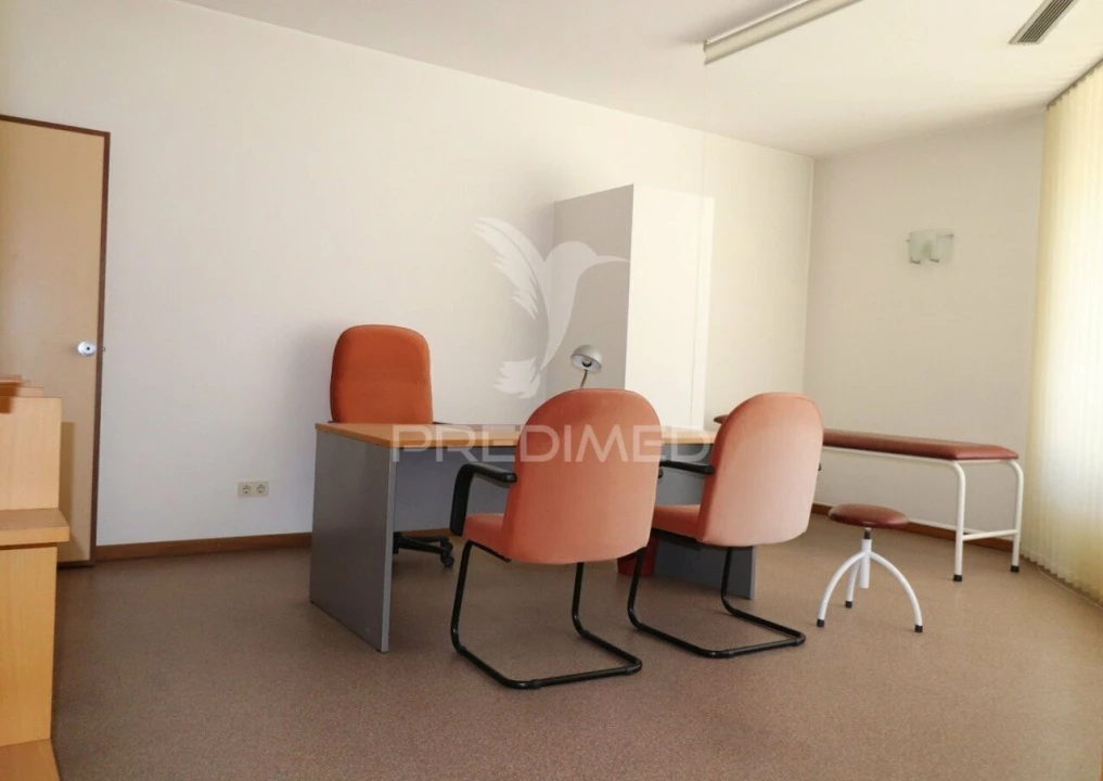 Loja para Venda em Mesão Frio Foto 13