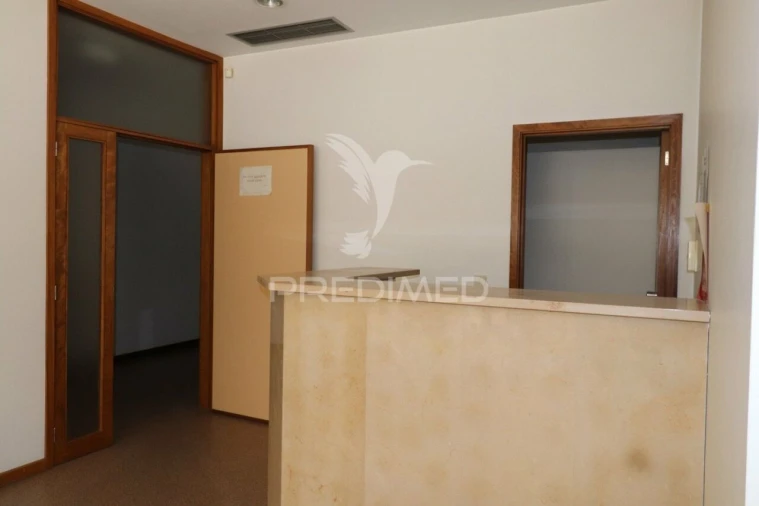 Loja para Venda em Mesão Frio Foto 11