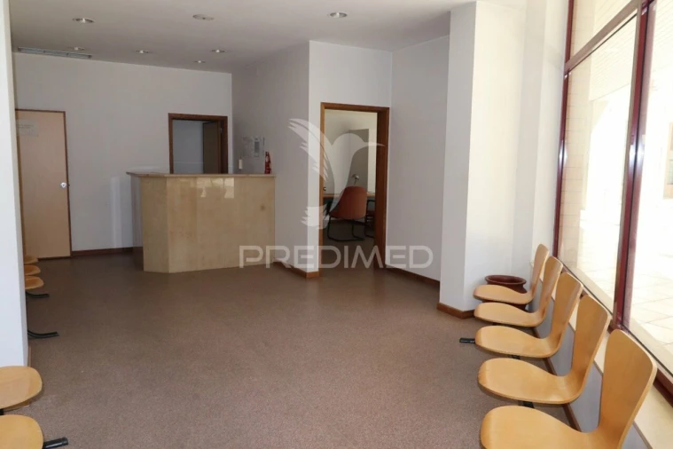 Loja para Venda em Mesão Frio Foto 7