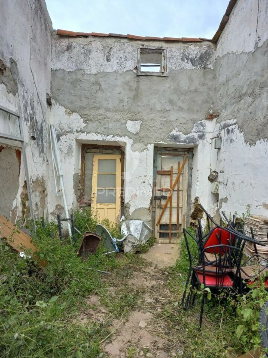 Moradia T1 para Venda em Cuba Foto 3