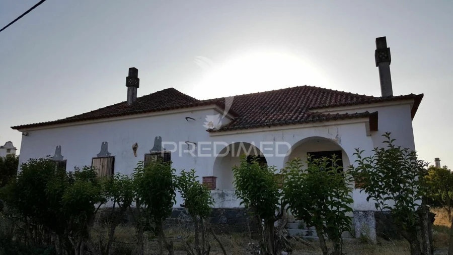 Moradia T4 para Venda em Azinheira dos Barros e São Mamede do Sádão Foto 3