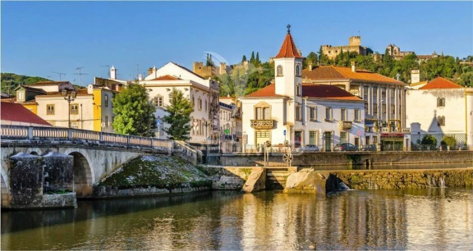 Terreno para Venda em São João Baptista e Santa Maria dos Olivais Foto 7