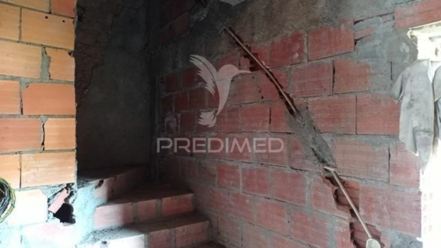 Moradia T4 para Venda em Monte da Pedra Foto 4