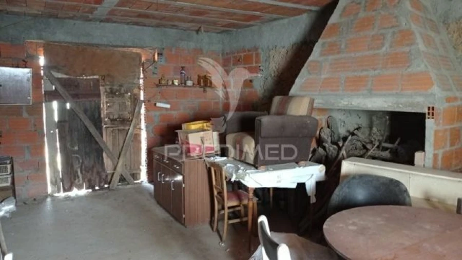 Moradia T4 para Venda em Monte da Pedra Foto 8