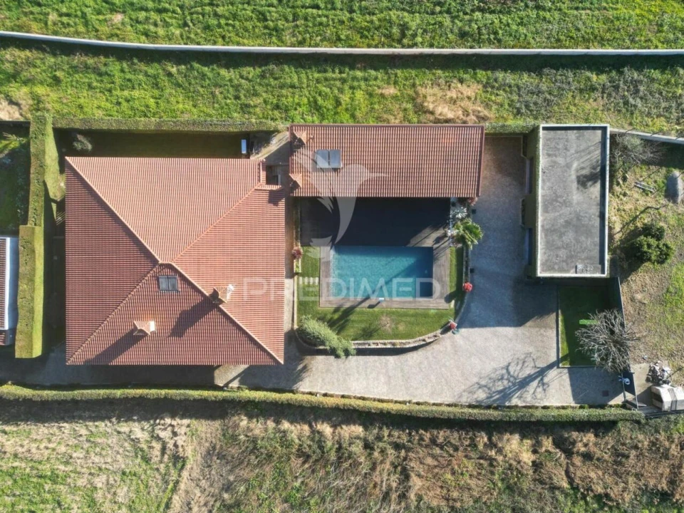 Moradia T4 para Venda em Santo Emilião Foto 3