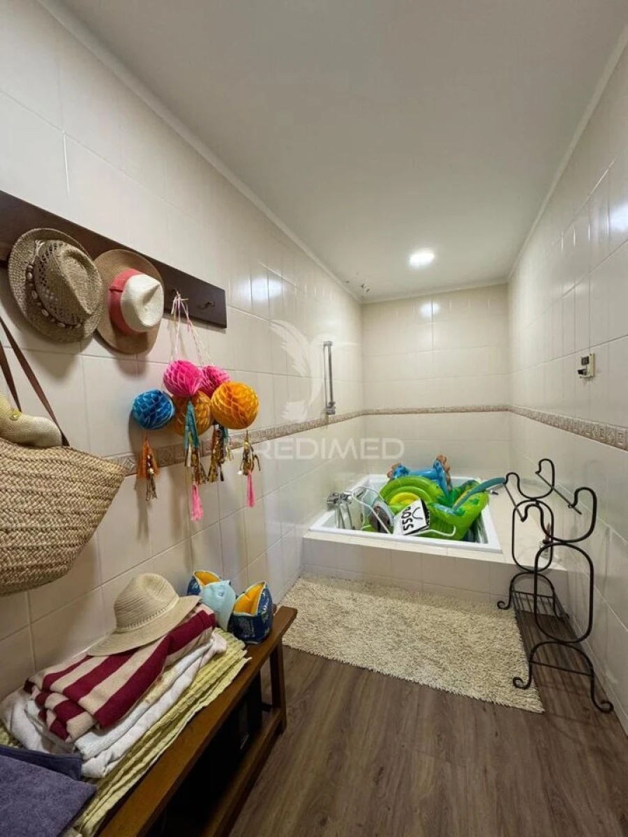 Moradia T4 para Venda em Santo Emilião Foto 35