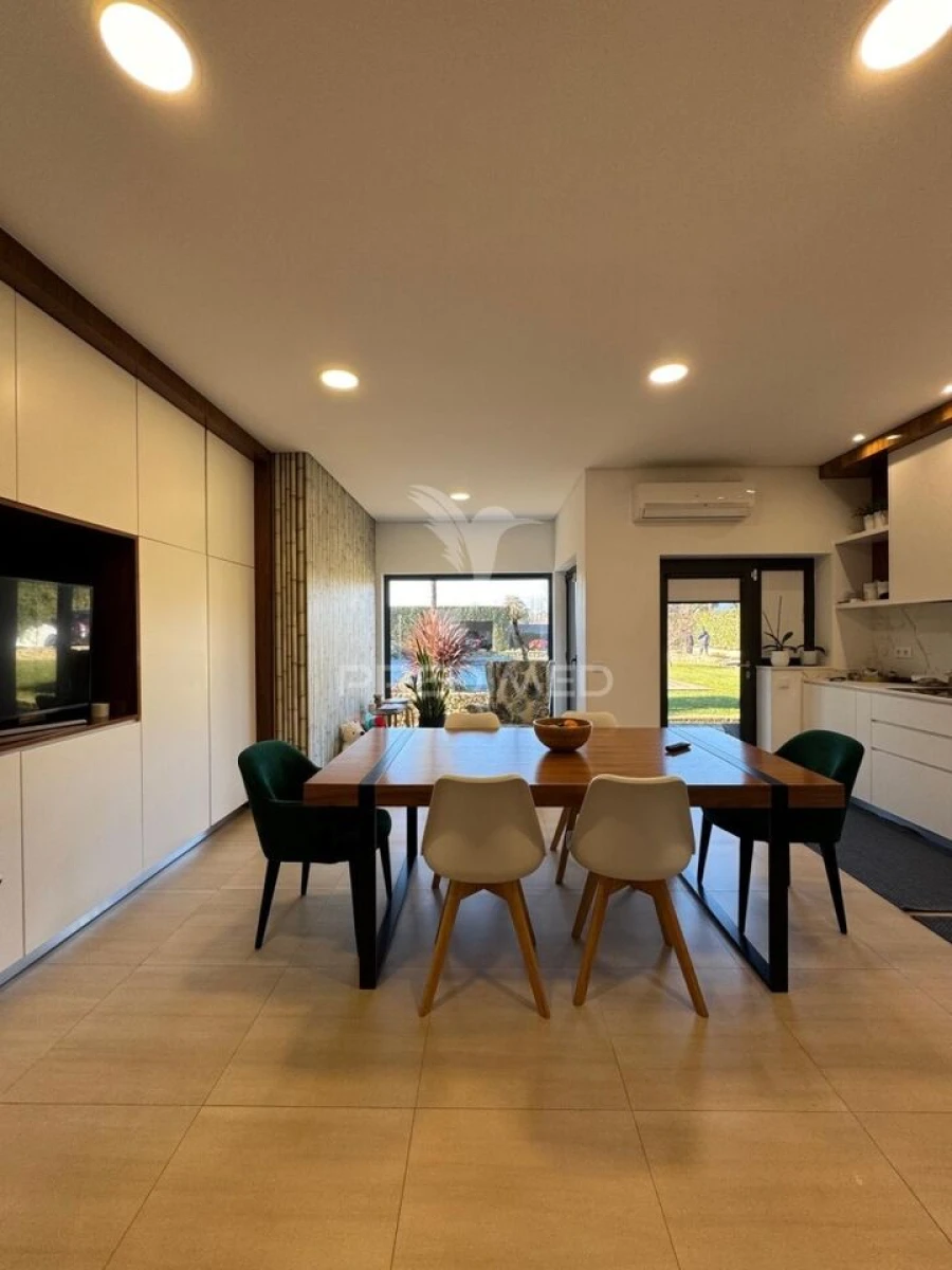 Moradia T4 para Venda em Santo Emilião Foto 5