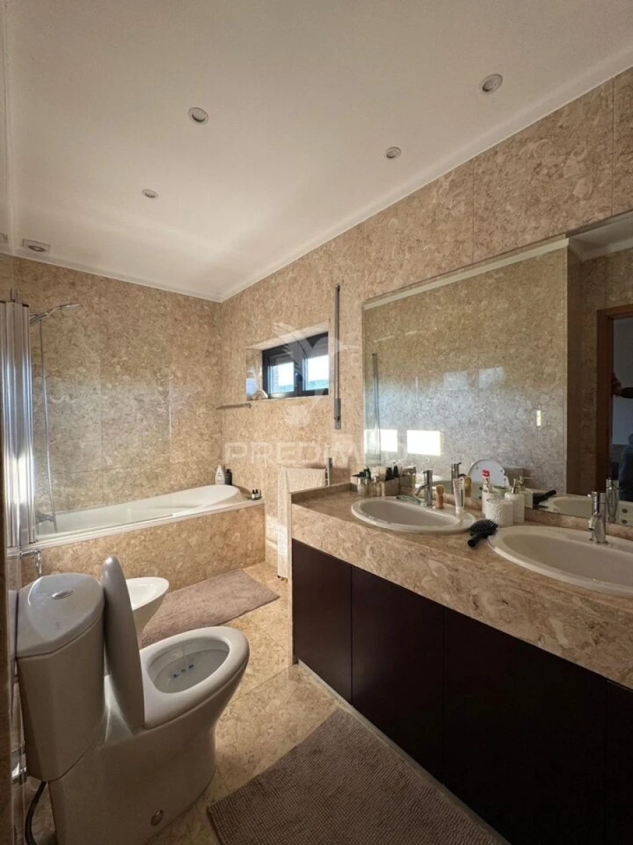 Moradia T4 para Venda em Santo Emilião Foto 21