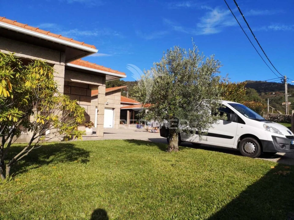 Moradia T3 para Venda em São Cipriano Foto 35