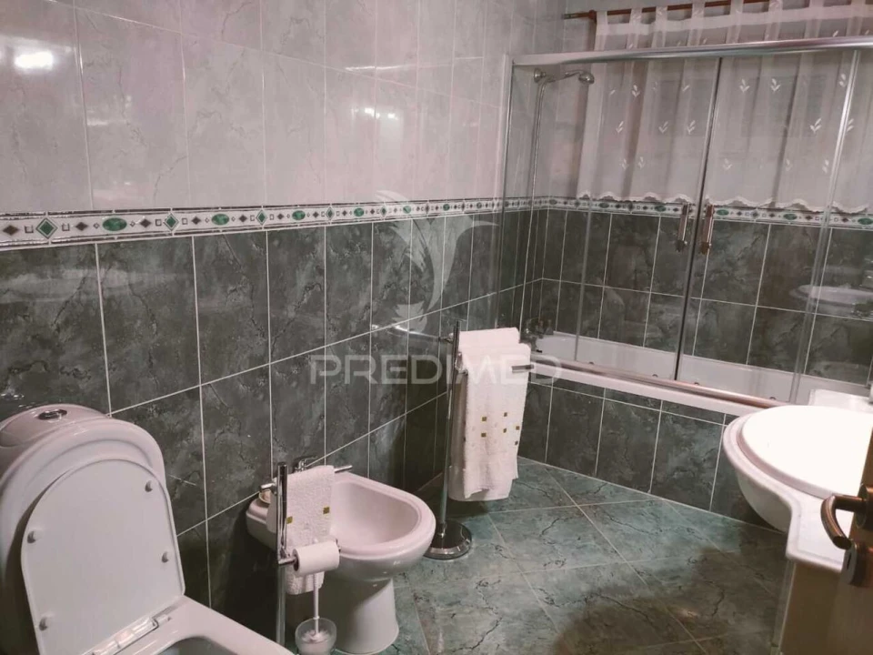 Moradia T3 para Venda em São Cipriano Foto 17