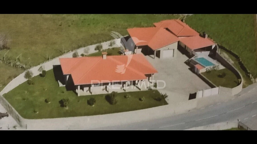 Moradia T3 para Venda em São Cipriano