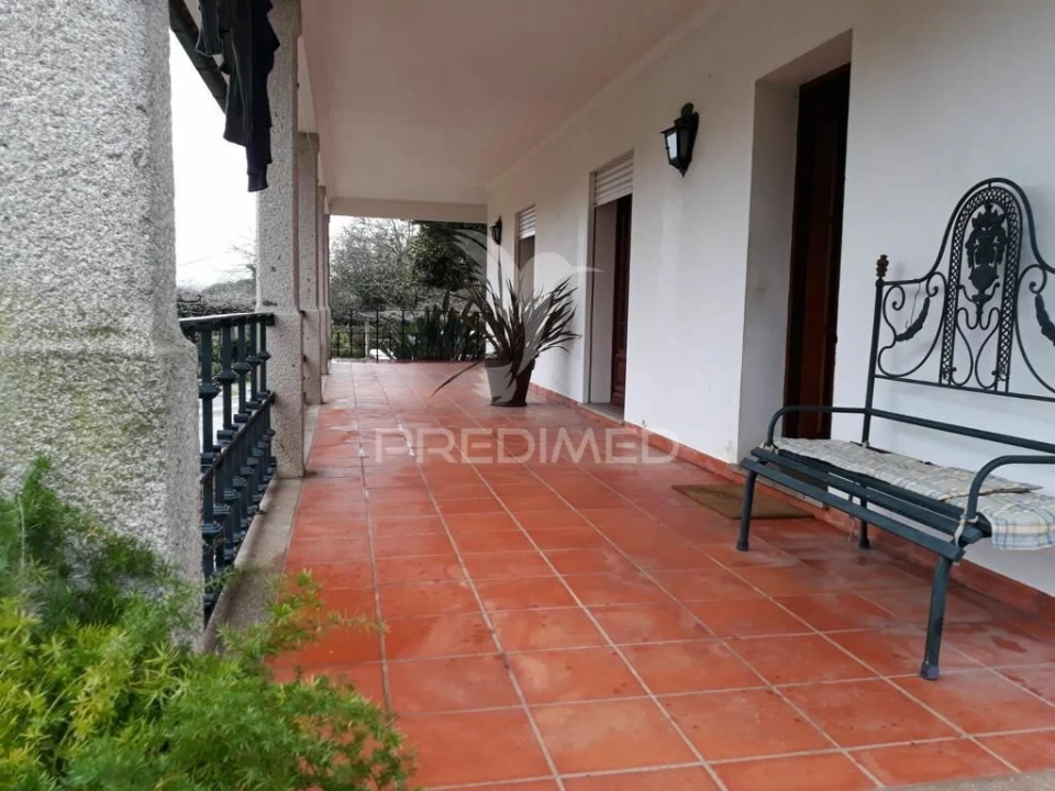 Moradia T7 para Venda em Rebordões (Santa Maria) Foto 4