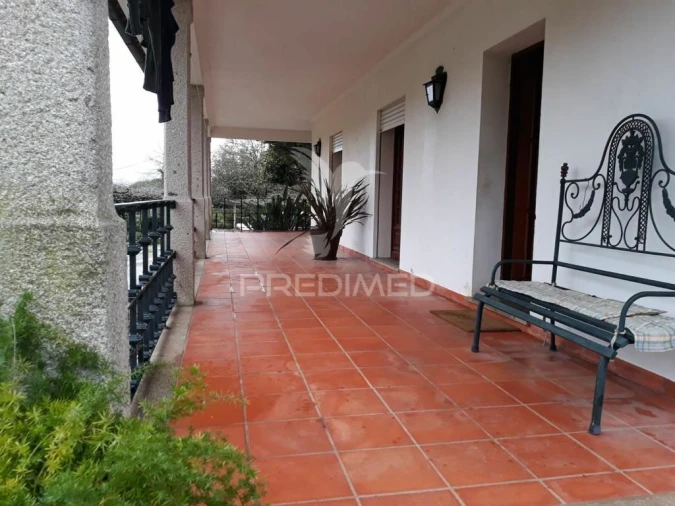 Moradia T7 para Venda em Rebordões (Santa Maria) Foto 4