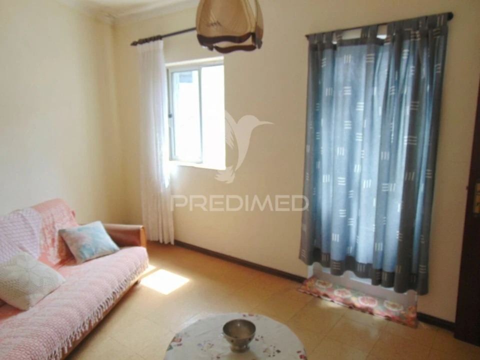 Moradia T3 para Venda em Abaças Foto 15