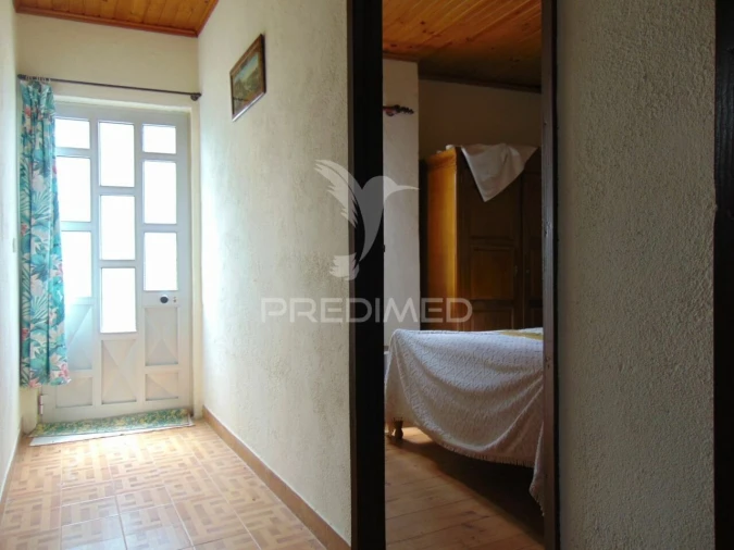 Moradia T3 para Venda em Abaças Foto 18