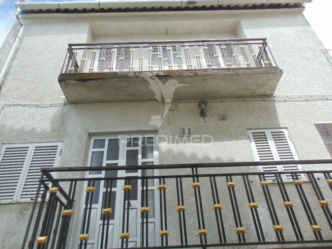 Moradia T3 para Venda em Abaças Foto 2