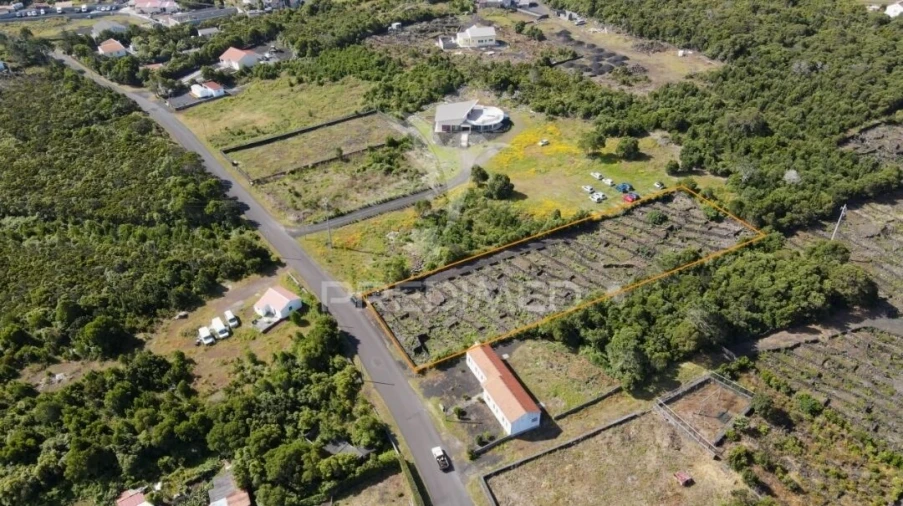 Terreno para Venda em Bandeiras